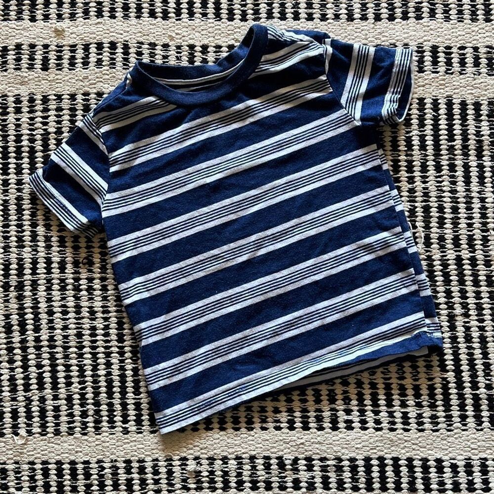 Stitch & stone size 4T Blue & white striped shirt